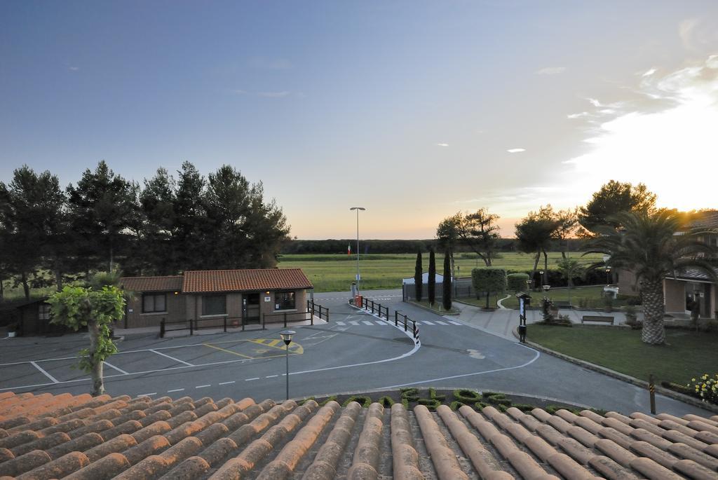 Villaggio Turistico La Cecinella Марина ди Чечина Екстериор снимка