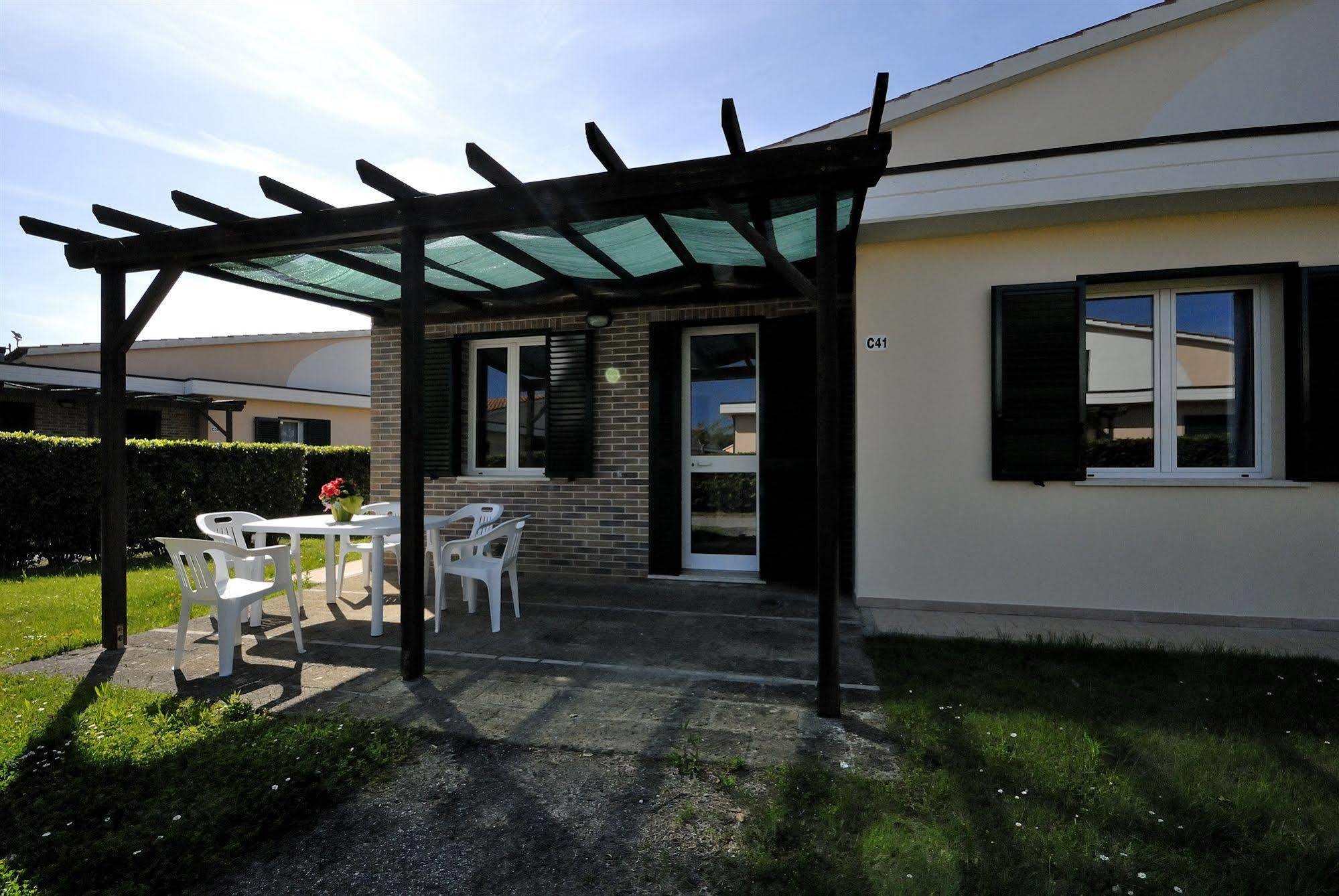 Villaggio Turistico La Cecinella Марина ди Чечина Екстериор снимка