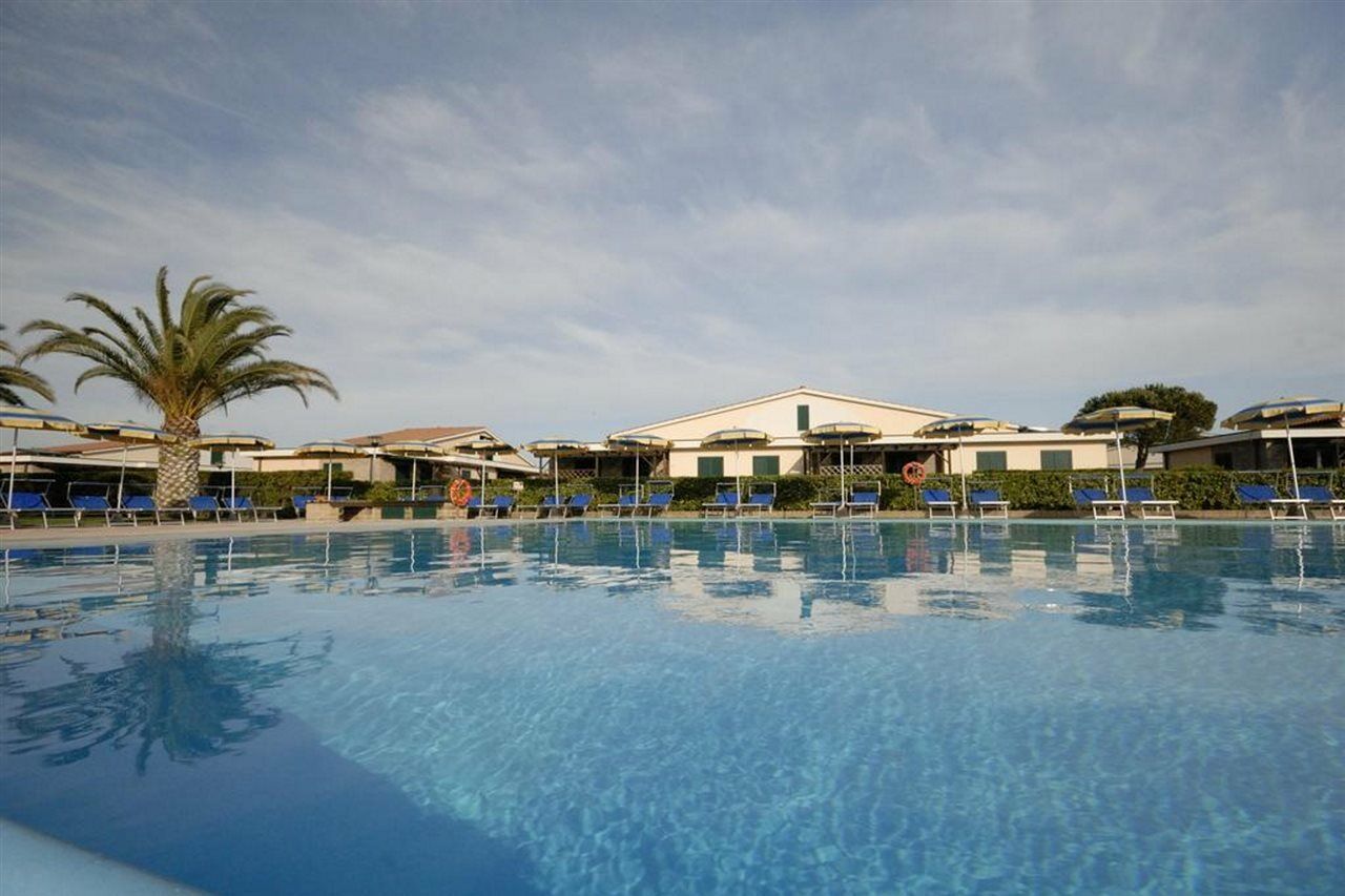 Villaggio Turistico La Cecinella Марина ди Чечина Екстериор снимка