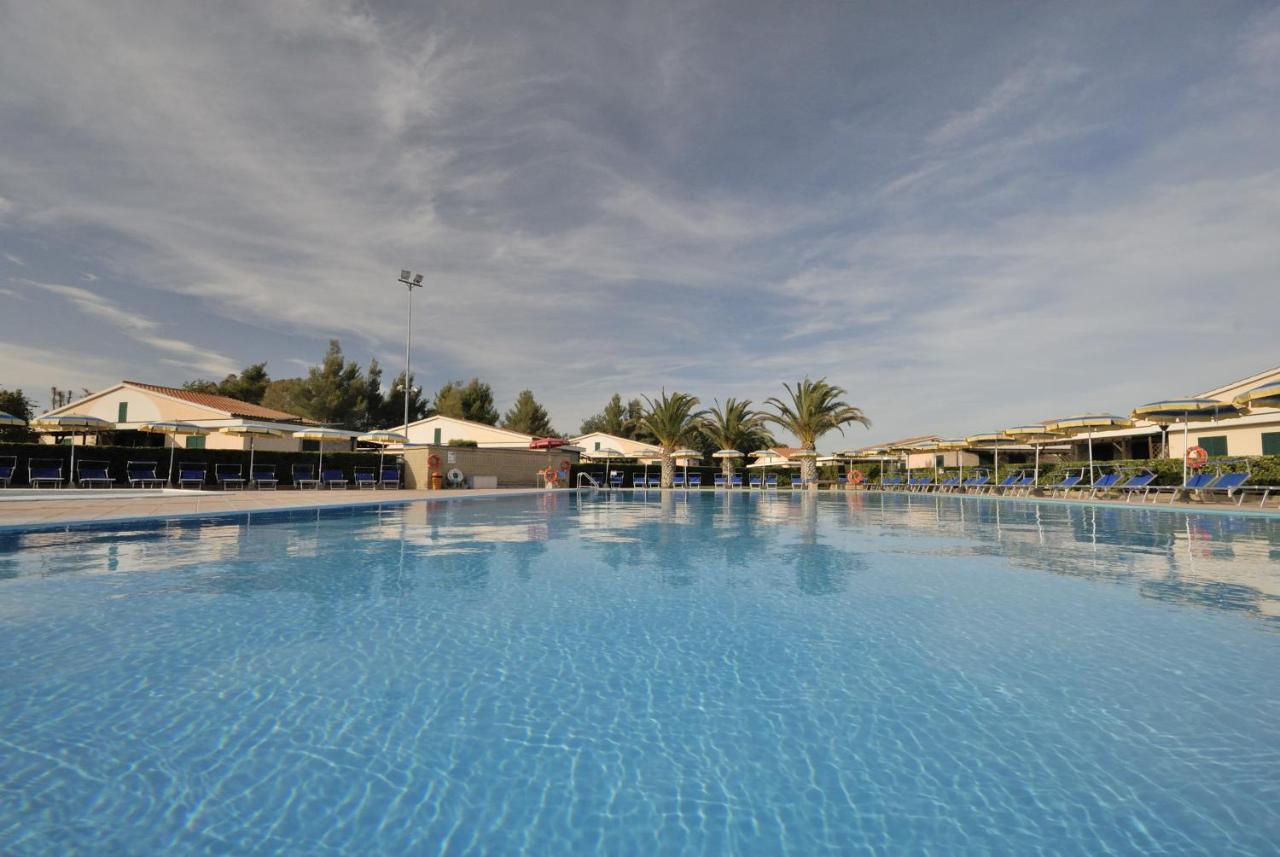 Villaggio Turistico La Cecinella Марина ди Чечина Екстериор снимка