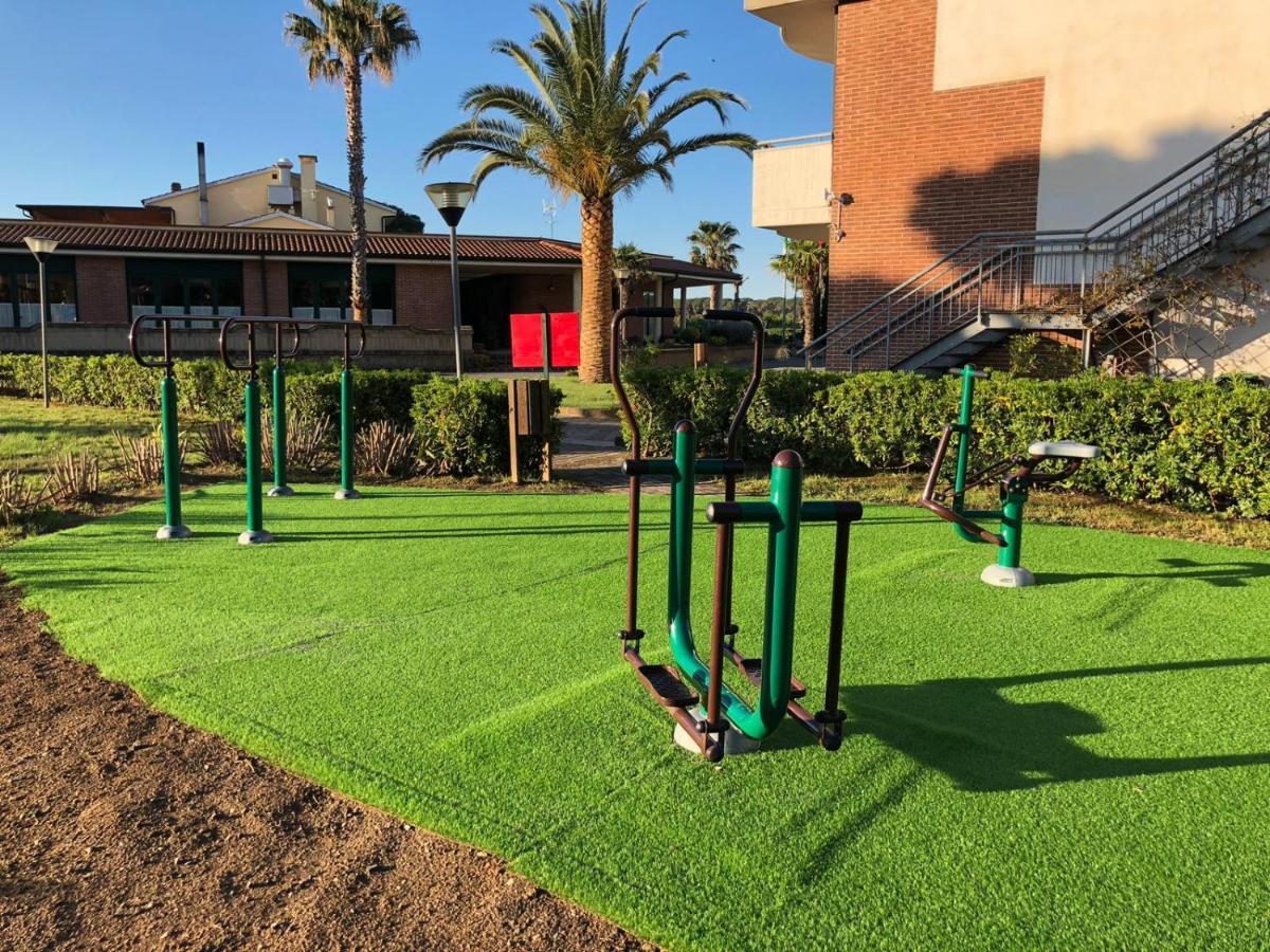 Villaggio Turistico La Cecinella Марина ди Чечина Екстериор снимка